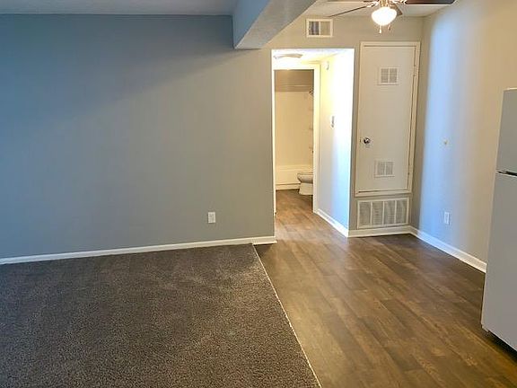 2nd image of 522 N Skyline Dr