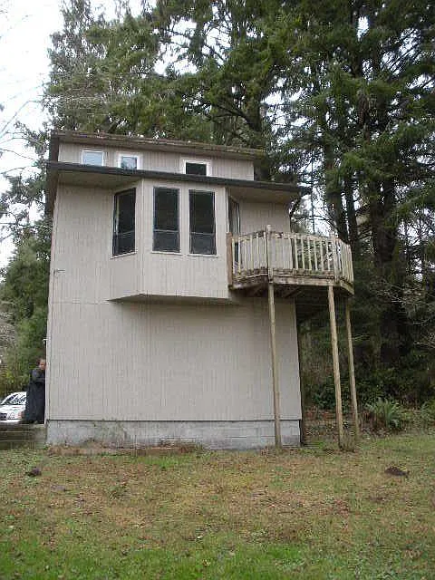 6020 Fern Ave photo 1