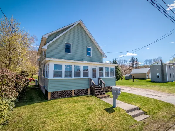29 Brooklyn Street, Northumberland, NH 03582