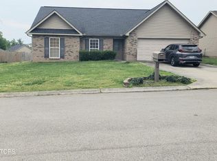 1013 Ruscello Dr, Maryville, TN 37801