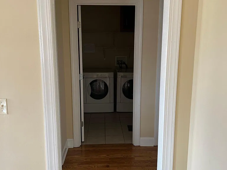 109 Fieldcrest Cir — Photo 11