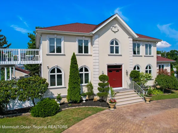 9 High Tide Drive, Waretown, NJ 08758