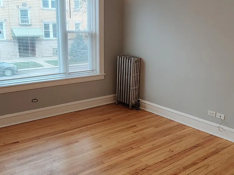 5623 W George St #1 — Photo 6