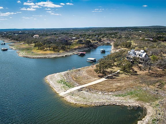 3rd image of 6021 Circle J Rd