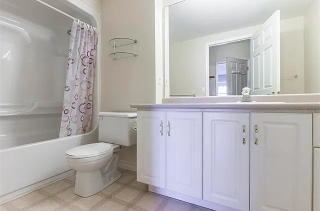 405 Erb St W #305 — Photo 15