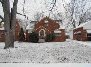 19805 Gladstone Rd, Warrensville Heights, OH 44122