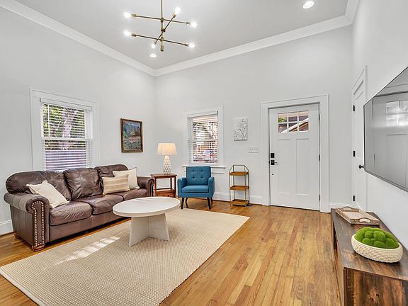 5th image of 14 Haynesworth St