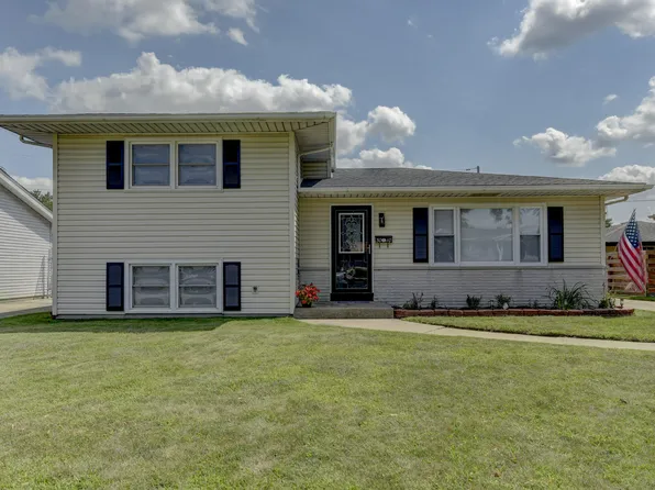 3010 100th Pl, Highland, IN 46322