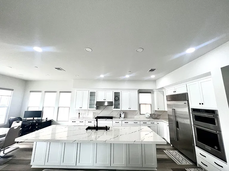 472 Halcyon Pl — Photo 6