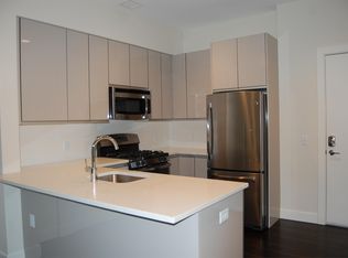 24 N Main St APT 1B, West Hartford, CT 06107