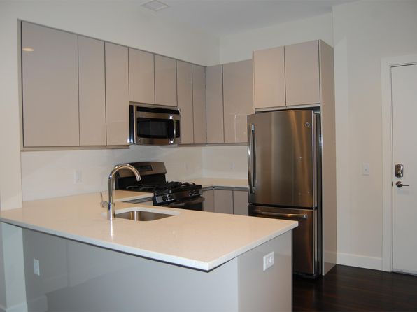 24 N Main St APT 1B