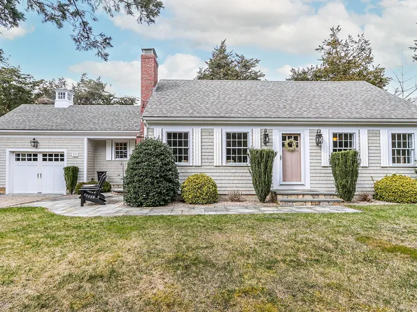 77 Chase Road, Falmouth, MA 02540