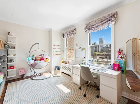 330 East 72nd Street image 13 of 13