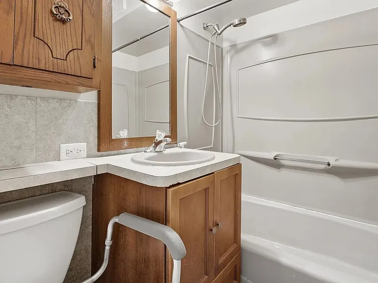 8204 Austin Ave — Photo 4