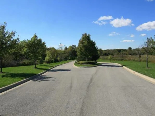 14731 W Concord Ct, Wadsworth, IL 60083