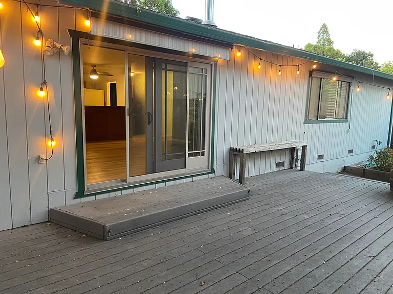 424 Mason St — Photo 17