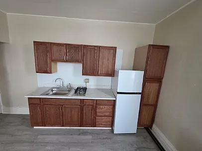 2525 Peach St #8 — Photo 5