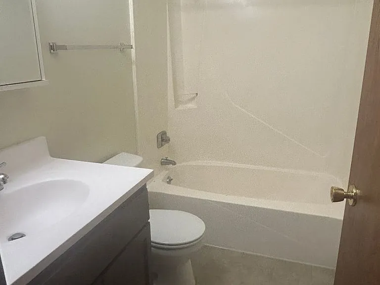 3455 E Court St — Photo 5