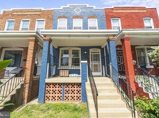 564 24th St NE, Washington, DC 20002