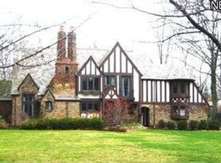 1400 Inglewood Dr, Cleveland Heights, OH 44121