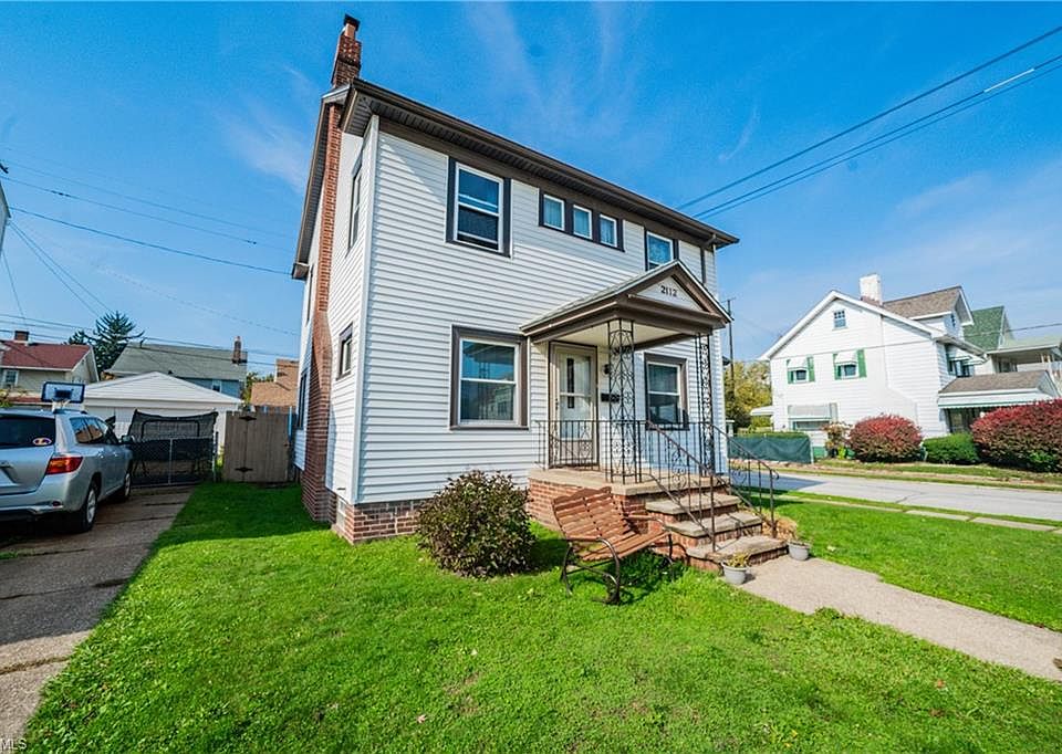 1st image of 2112 Wyandotte Ave