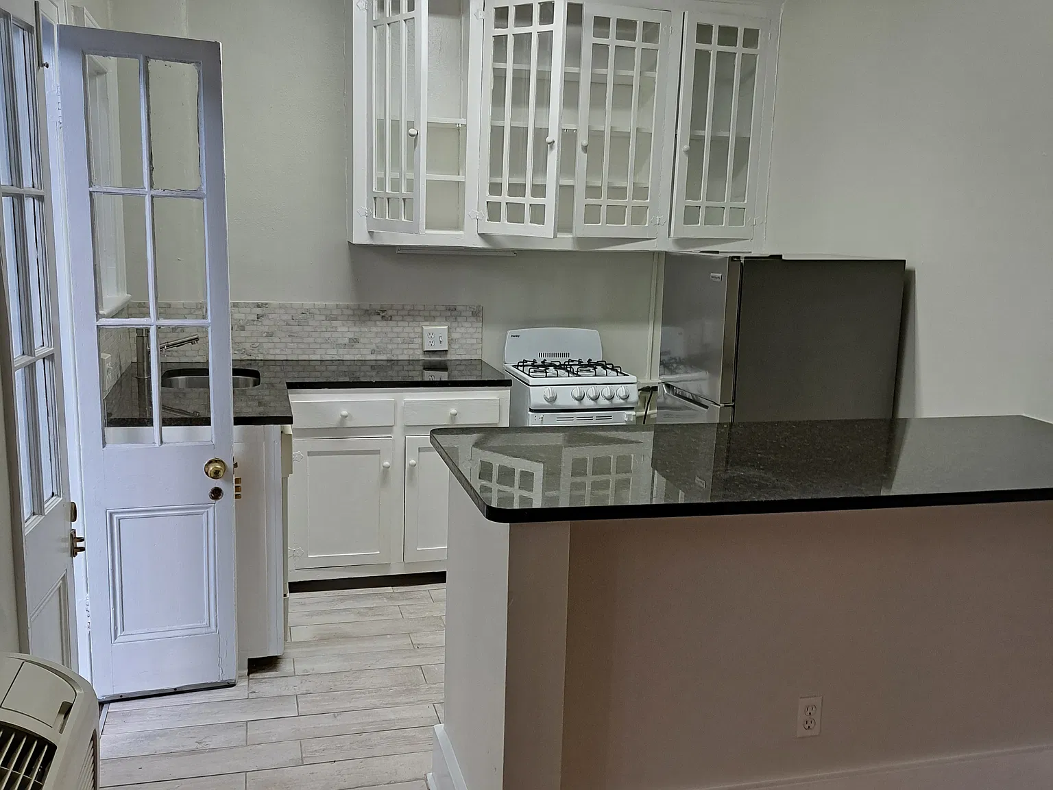 514 Madison St — Photo 2
