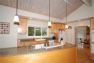 5th image of 1720 95th Ave NE