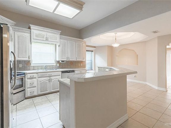 4th image of 4517 Ben Hogan Ave