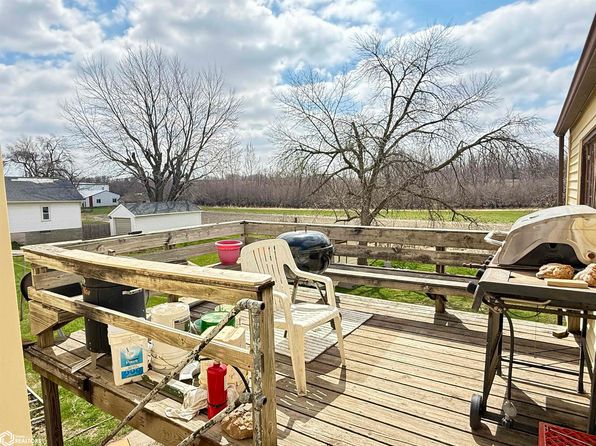 520 6th St, Manning, IA 51455