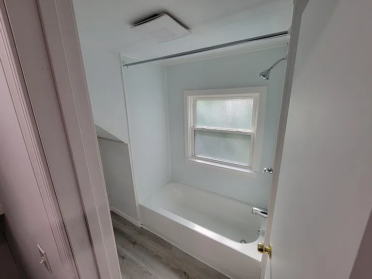 5905 Hampton Blvd — Photo 23