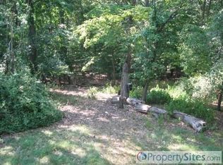 31 Ridge Rd, Roseland, NJ 07068