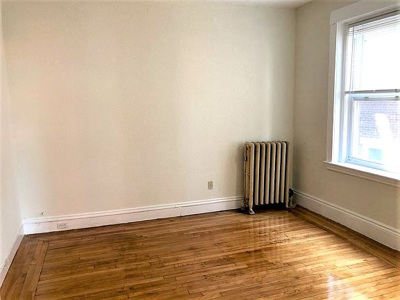 2nd image of 32 Reedsdale St APT 6
