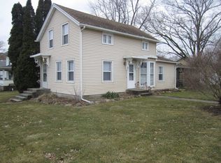 611 Main St, Ashton, IL 61006