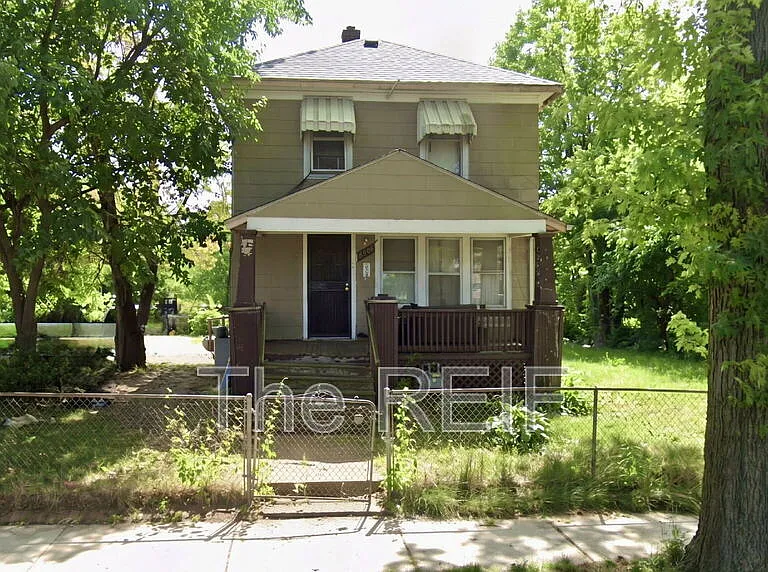 15906 Alden St — Photo 1