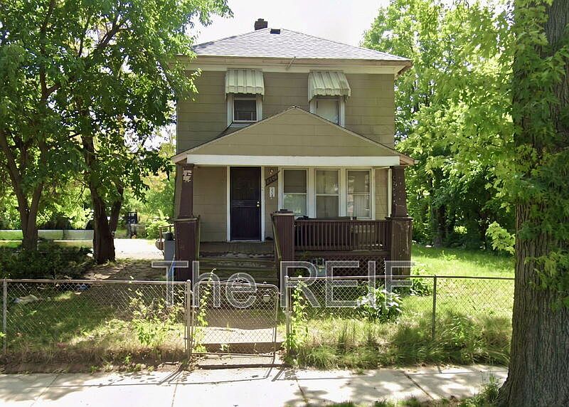 1st image of 15906 Alden St