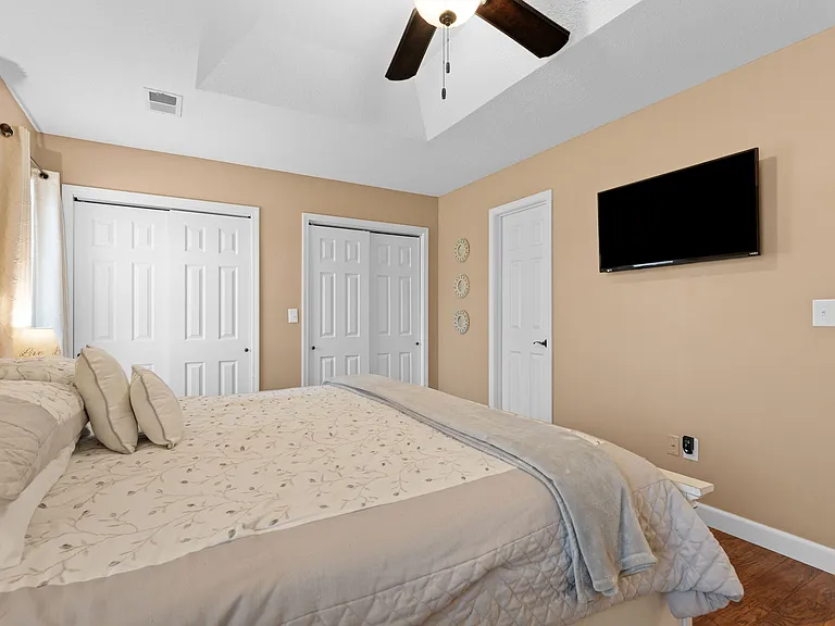 160 Mulligan Ln #3 — Photo 15