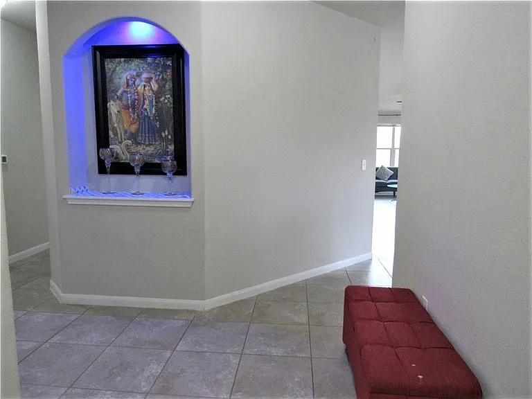 1925 Alvarado Dr — Photo 5