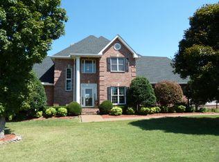 1925 Abiff Rd, Burns, TN 37029