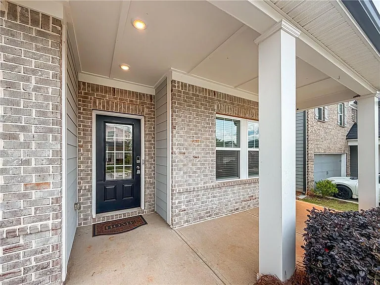 5836 Hackberry Ln — Photo 3