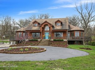 35W768 Wood Ln, Saint Charles, IL 60175