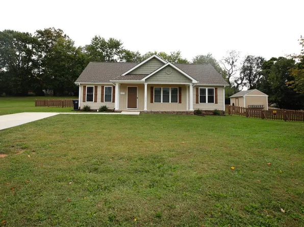 212 Princeton Cir NE, Roanoke, VA 24012