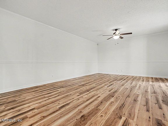 3rd image of 10396 BIGTREE Circle