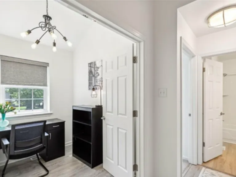 11 Harbor Dr — Photo 11