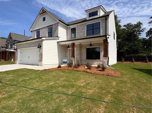376 Waterbluff Dr, Mableton, GA 30126