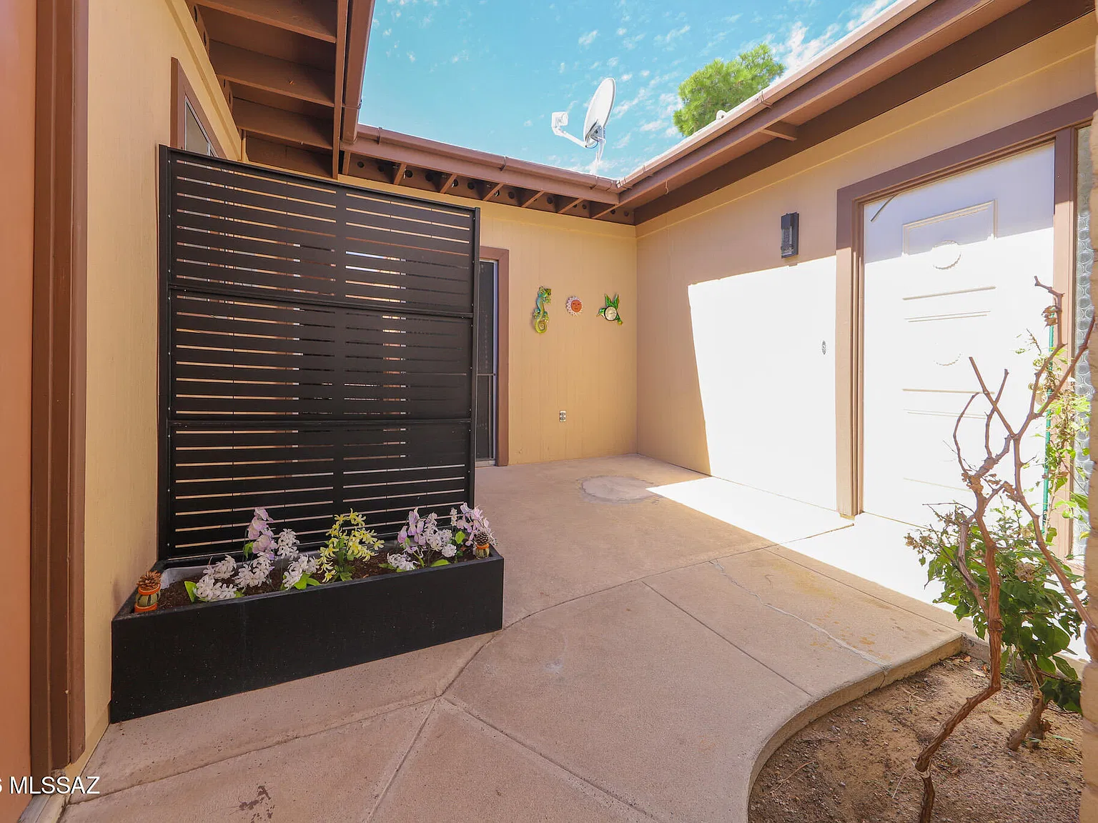 2 bed, 2.0 bath, 1128 sqft, $1,550 — Photo 3