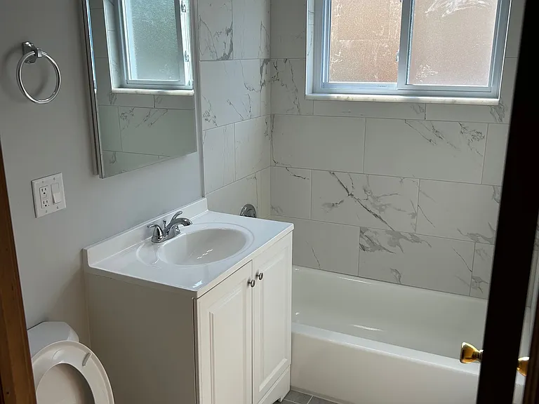5862 W Lawrence Ave #2S — Photo 4