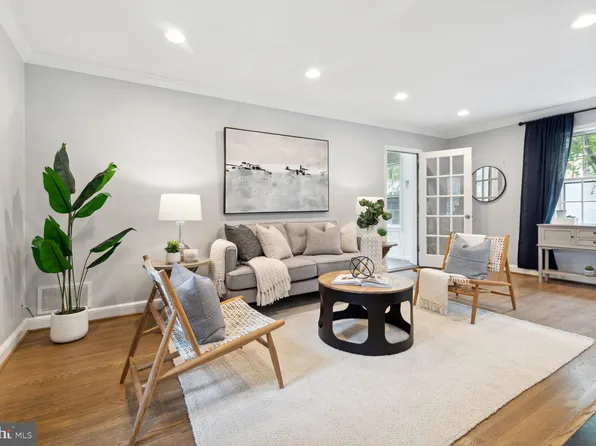 4525 Macomb St NW, Washington, DC 20016