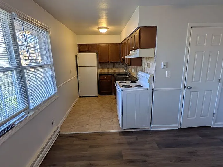 1015 Rosser St NW #1A-4A — Photo 5