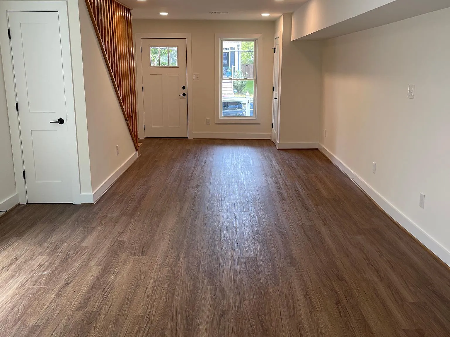 3318 Q St — Photo 2