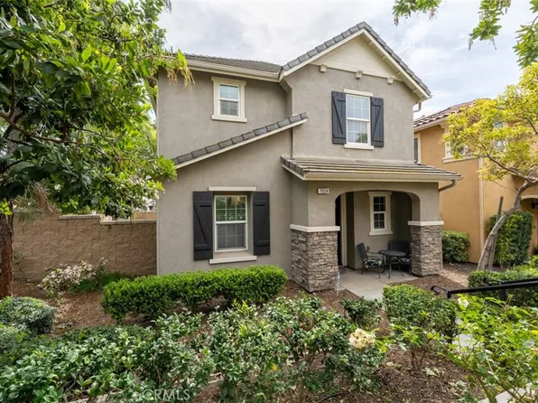 7054 Logsdon Dr, Corona, CA 92880